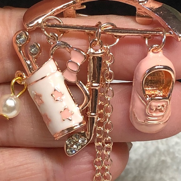 Ladies golf pin -club and bag -fun-new - Picture 3 of 6